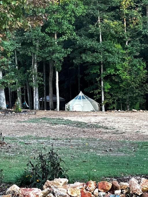 The Pisces-A Stargazing, Luxury Glamping Tent Rogersville Exteriör bild
