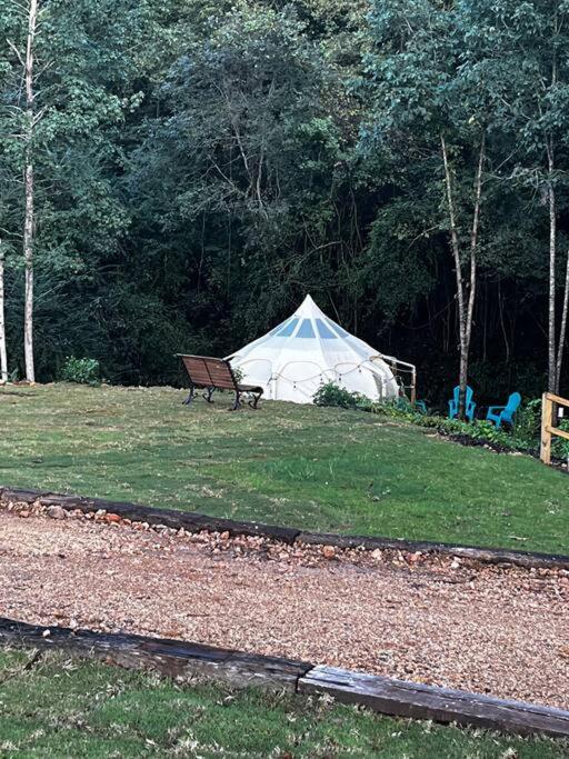 The Pisces-A Stargazing, Luxury Glamping Tent Rogersville Exteriör bild